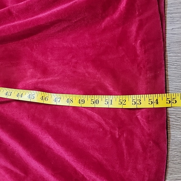 VTG  | Red Velour House Coat W/ Puffy Sleeves - Picture 10 of 11